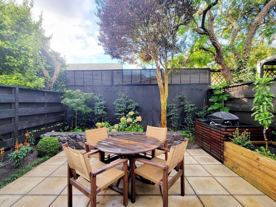 Villa Hagley Park Townhouse Christchurch Exterior foto